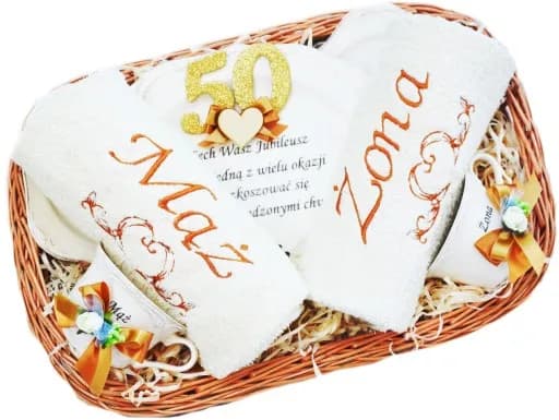 Najlepsze pomysły na prezent na 50 rocznicę ślubu, które wzruszą