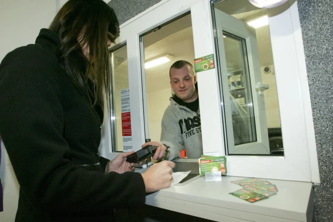 Ile zarabia pracownik lombardu? Zaskakujące fakty o wynagrodzeniach