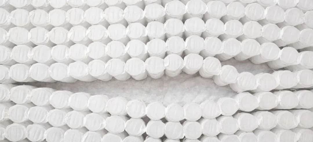 Jaki rodzaj materaca wybrać, aby uniknąć bólu pleców i cieszyć się snem?