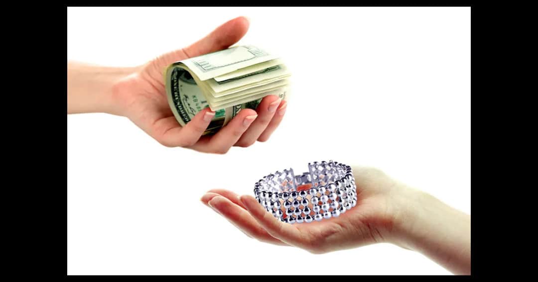 Co można oddać do lombardu? Sprawdź, co przyniesie gotówkę